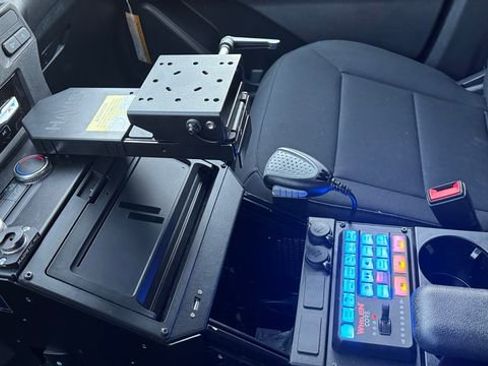 New 2025 Ford Explorer 4WD Police Interceptor image 29