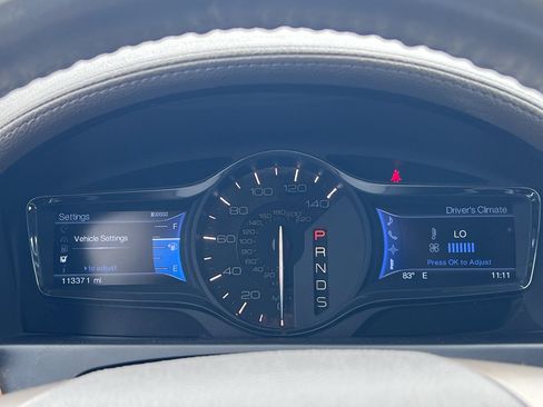 Used 2013 Lincoln MKX FWD image 22
