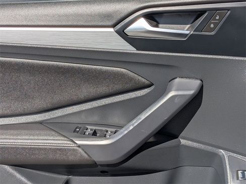 Used 2025 Volkswagen Jetta S image 13