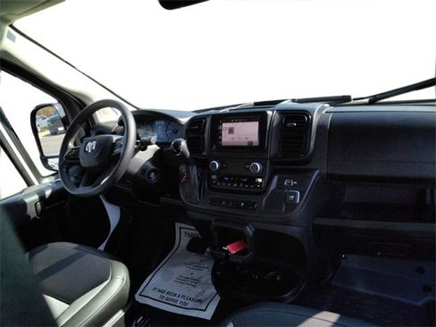 Used 2025 RAM ProMaster 2500 w/ Convenience Group image 29