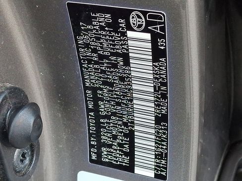 Used 2017 Toyota Corolla SE image 26