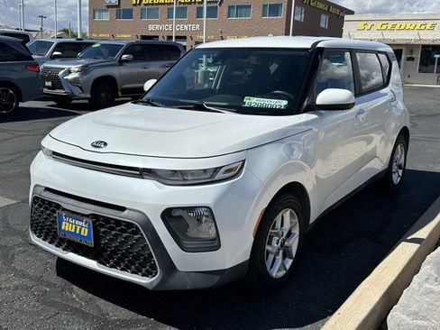 Used 2021 Kia Soul S FWD image 7