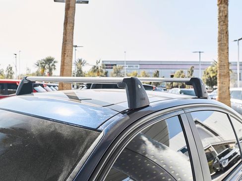 Used 2018 BMW 320i Sedan RWD image 6