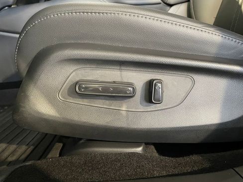 Used 2025 Honda HR-V EX-L image 30