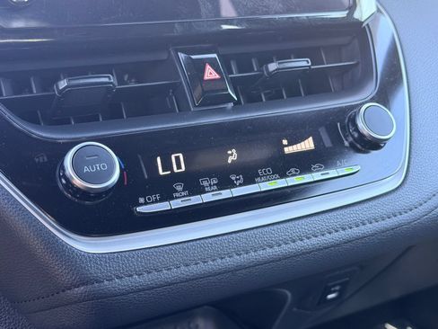 Used 2025 Toyota Corolla SE FWD image 26