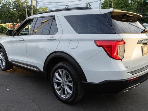 Used 2023 Ford Explorer XLT w/ Equipment Group 202A AWD/4WD image 20