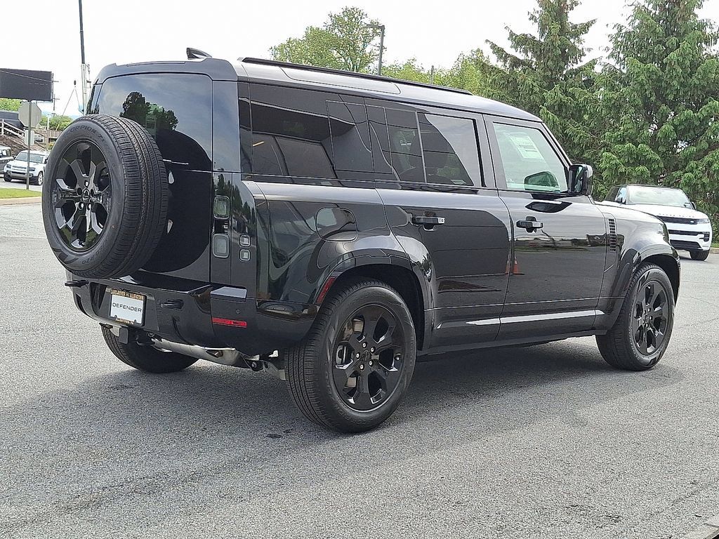 New 2026 Land Rover Defender 110 X-Dynamic SE AWD/4WD image 3
