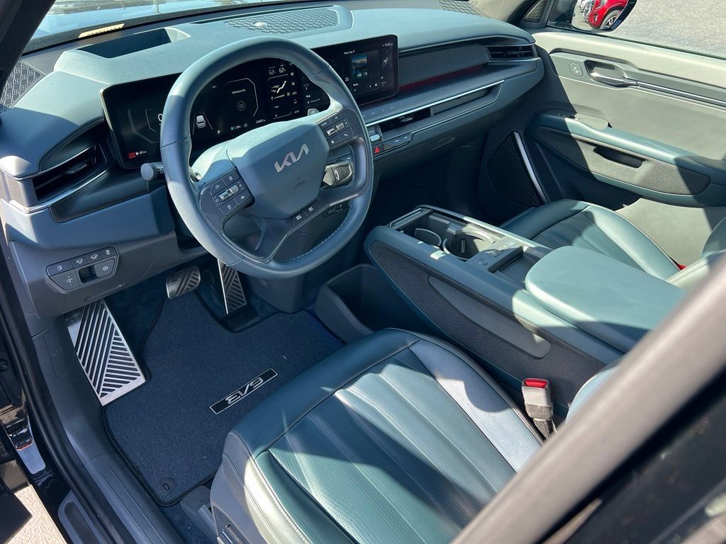 Certified 2024 Kia EV9 GT-Line AWD/4WD image 15
