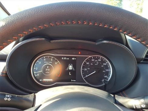 New 2025 Nissan Versa SR w/ Trunk Package image 11