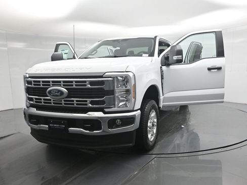 New 2026 Ford F350 XLT image 29