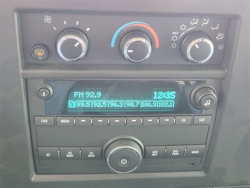 New 2025 Chevrolet Express 3500 LT w/ LT Preferred Equipment Group image 13