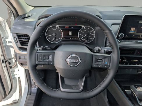 New 2026 Nissan Rogue SV image 20