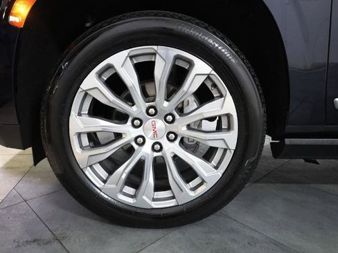 Used 2023 GMC Yukon Denali image 38
