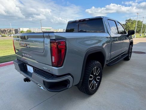 Used 2025 GMC Sierra 1500 AT4 w/ AT4 Premium Package AWD/4WD image 6