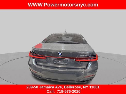 Used 2021 BMW 750i xDrive w/ Executive Package AWD/4WD image 3