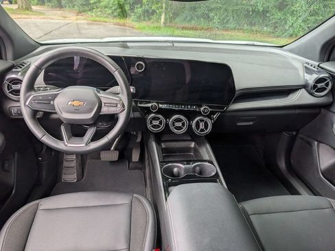 Used 2024 Chevrolet Blazer EV LT AWD/4WD image 25