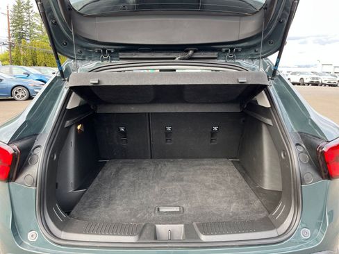 Used 2025 Chevrolet Trax LT image 30