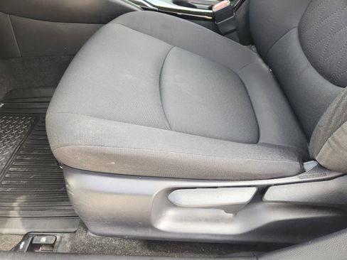 Used 2020 Toyota Corolla LE image 29