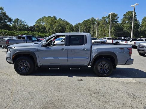 New 2026 Nissan Frontier PRO-4X w/ Pro-4x Convenience Package image 2