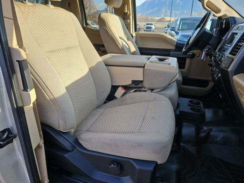 Used 2017 Ford F150 XLT w/ Equipment Group 301A Mid image 32