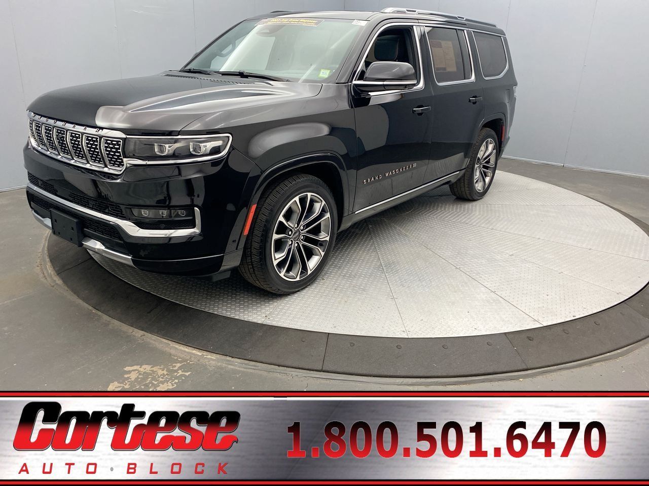 Used 2023 Jeep Grand Wagoneer Series III AWD/4WD image 1