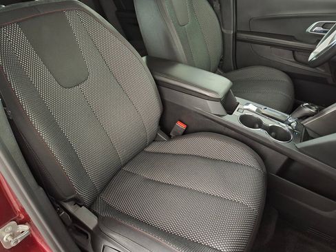 Used 2017 Chevrolet Equinox LT w/ Convenience Package image 30