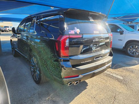 Used 2026 GMC Yukon Denali Ultimate w/ LPO, Floor Liner Package AWD/4WD image 3
