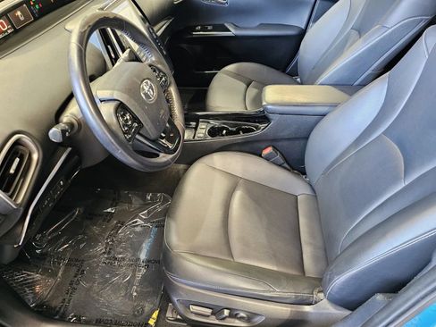 Used 2020 Toyota Prius Prime XLE w/ Carpet Mat Package FWD image 14