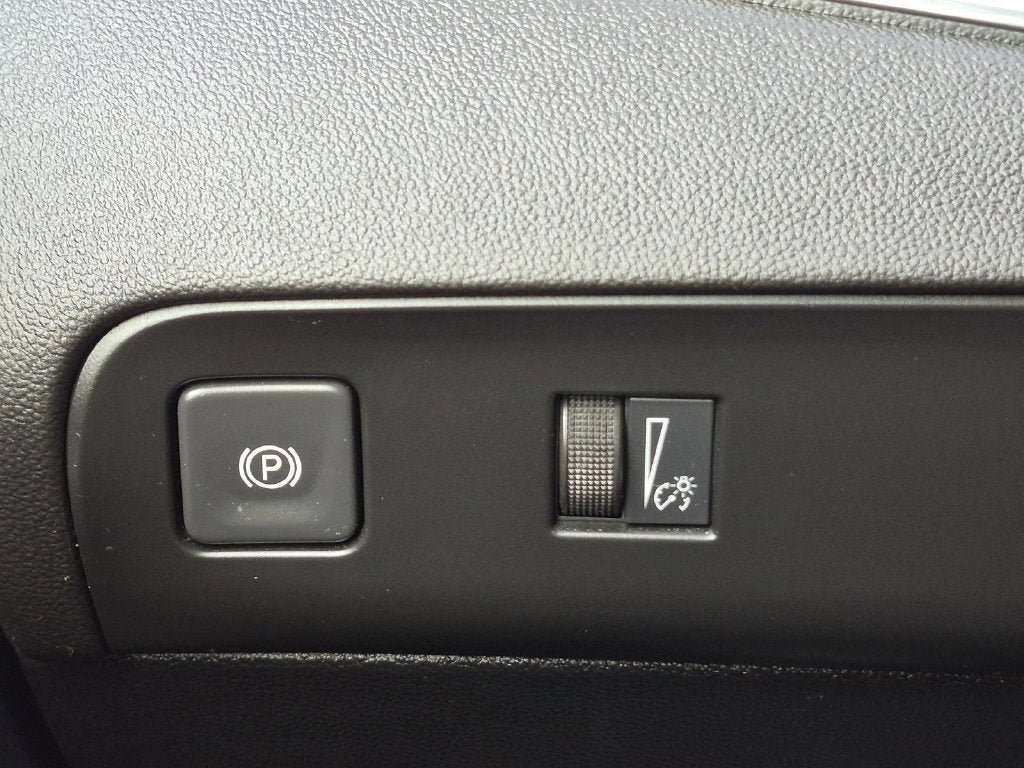 Used 2024 Buick Enclave Essence FWD image 20
