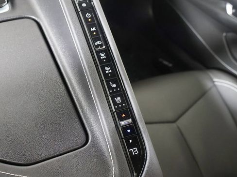 Used 2022 Chevrolet Corvette Stingray Preferred Conv w/ 2LT RWD image 53
