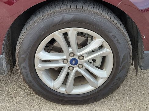 Used 2020 Ford Edge SEL w/ Convenience Package image 7