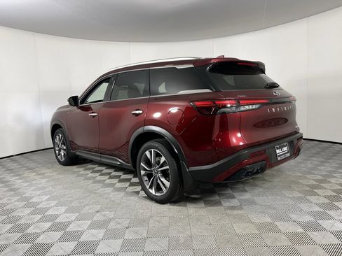 Used 2024 INFINITI QX60 Luxe image 8