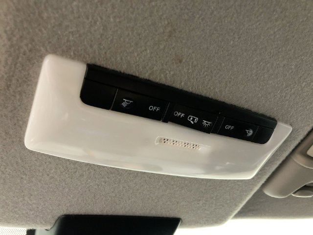 Used 2021 Nissan Kicks SV FWD image 25