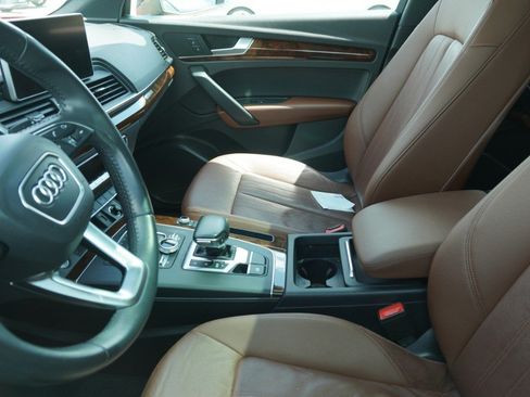 Used 2018 Audi Q5 2.0T Premium Plus w/ Premium Plus Package AWD/4WD image 10