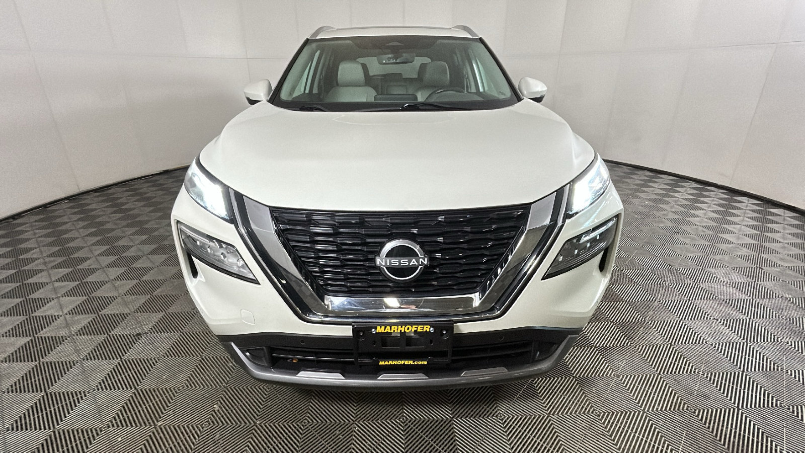 Used 2023 Nissan Rogue SL w/ SL Premium Package AWD/4WD image 9