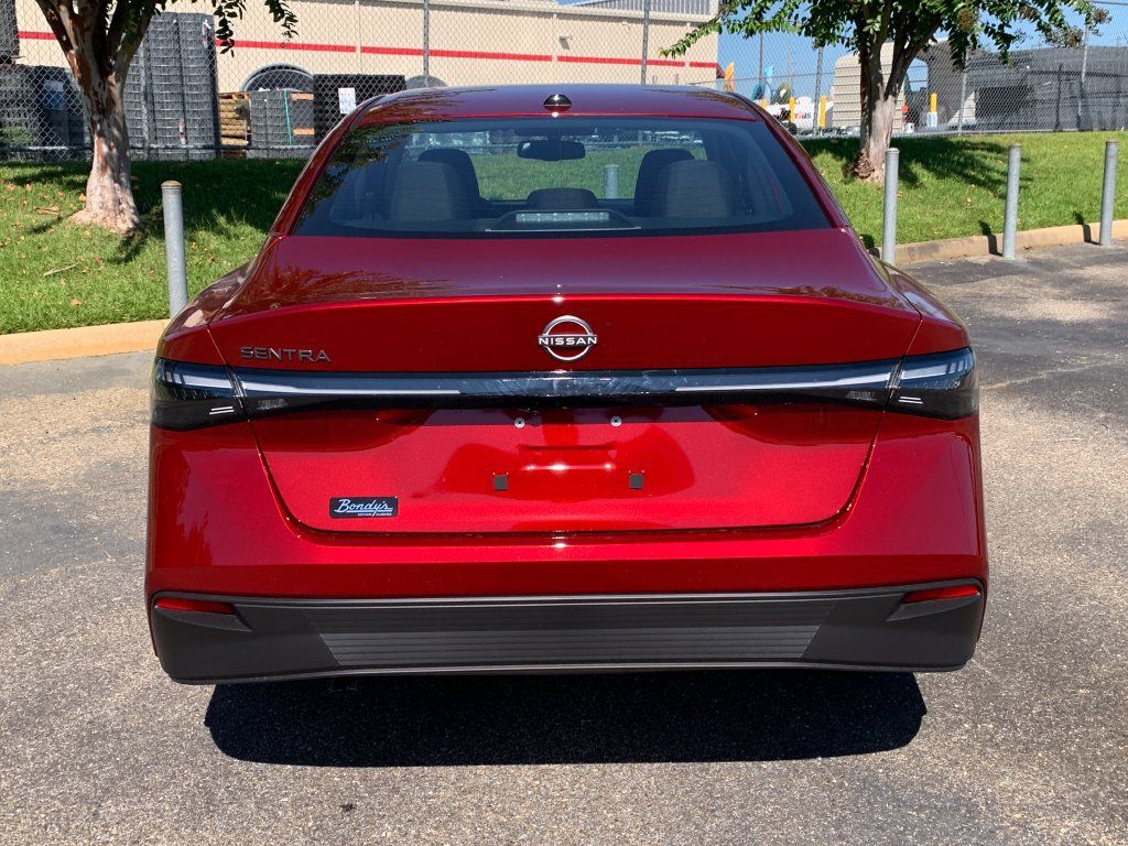 New 2027 Nissan Sentra SV w/ SV Convenience Package FWD image 4