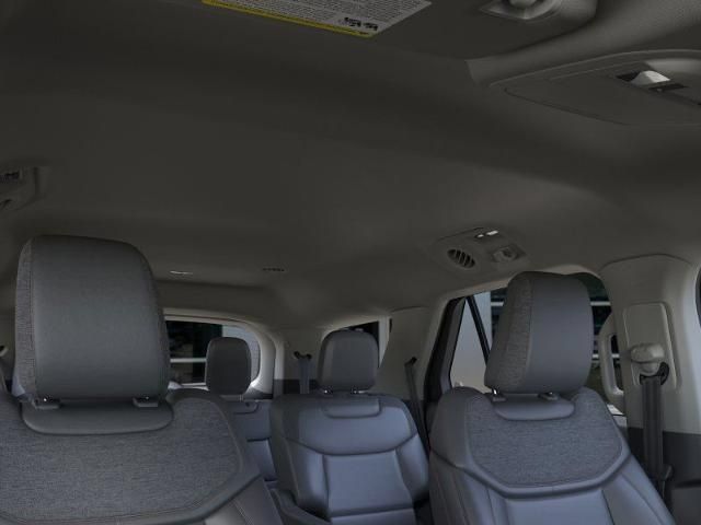 Used 2026 Ford Explorer Active w/ Active Comfort Package RWD image 22