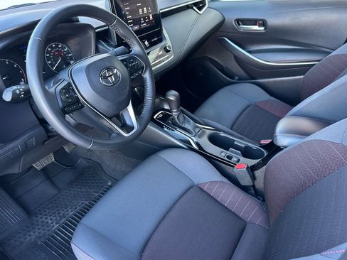 Certified 2025 Toyota Corolla SE image 9