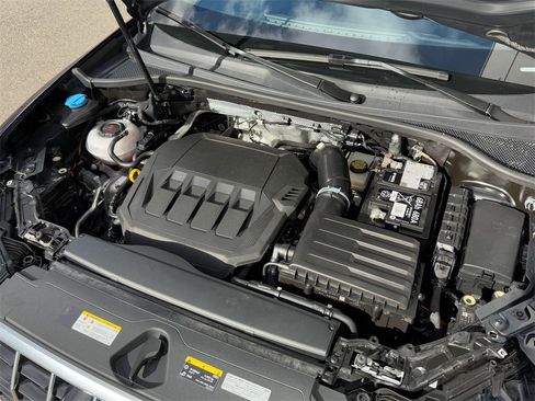 Used 2024 Audi Q3 2.0T Premium Plus image 18