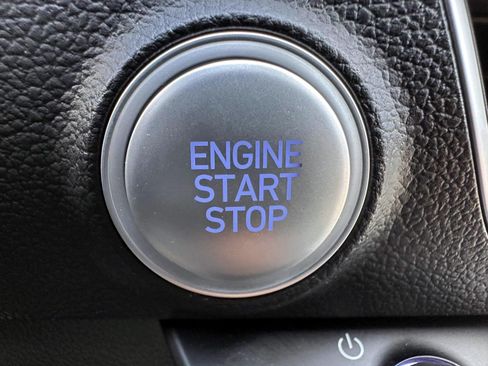 Used 2025 Hyundai Sonata SEL FWD image 23