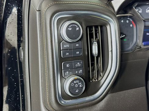 Used 2019 GMC Sierra 1500 AT4 w/ Off Road Performance Package image 21