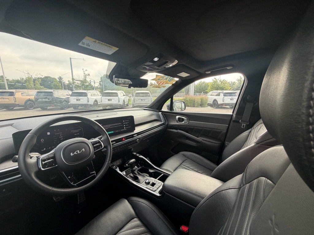 Used 2024 Kia Sorento SX Prestige AWD/4WD image 11