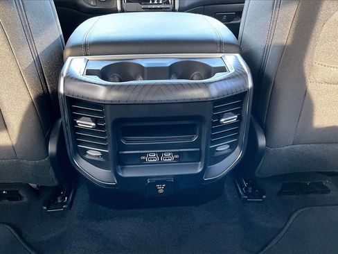New 2026 RAM 1500 4x4 Crew Cab image 23