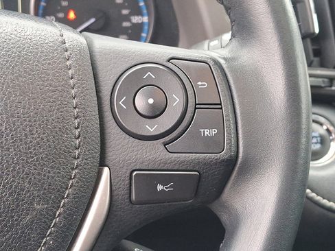 Used 2018 Toyota RAV4 XLE image 22