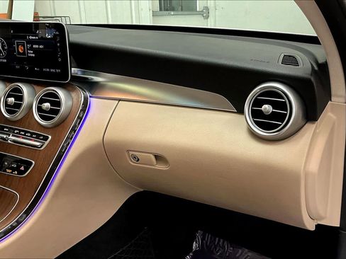 Used 2021 Mercedes-Benz C 300 Sedan image 19