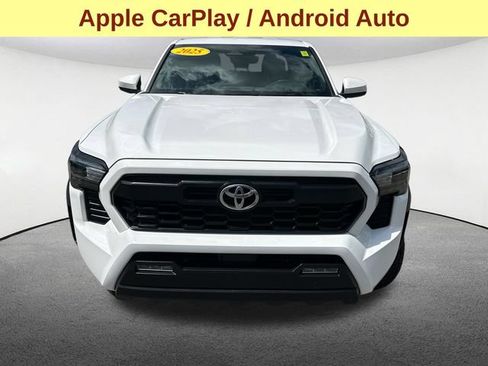Certified 2025 Toyota Tacoma TRD Off-Road AWD/4WD image 4