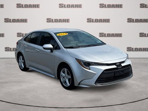 Used 2024 Toyota Corolla LE FWD image 7