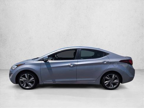 Used 2015 Hyundai Elantra Limited w/ Option Group 05 FWD image 9