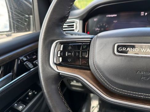 Used 2023 Jeep Grand Wagoneer Series II AWD/4WD image 15