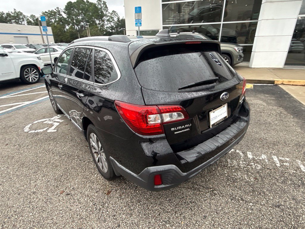 Used 2019 Subaru Outback 3.6R Touring AWD/4WD image 10